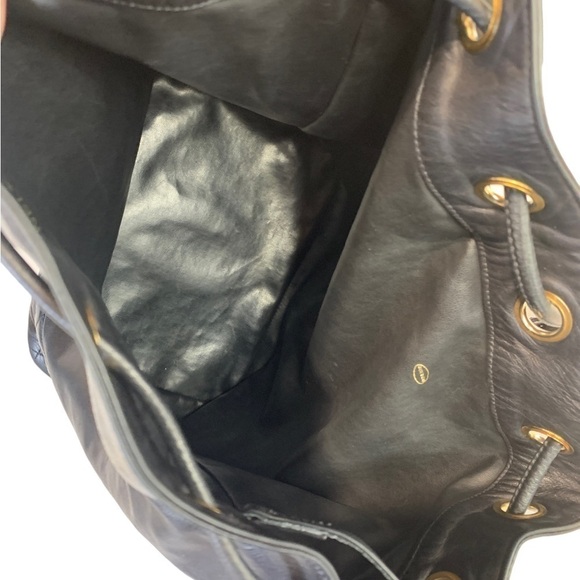 VINTAGE Chanel Bucket Bag - Picture 6 of 16